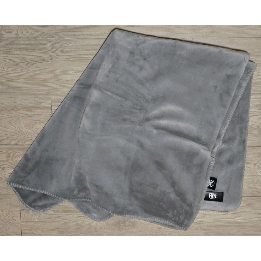 FRYE Luxe Throw Plush 70" x 90" Gray Ultra Soft Polyester Twin